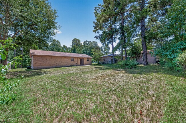 Building Photo - 102 Libby Cir