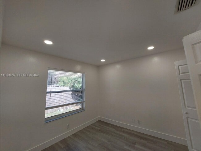 Building Photo - 2319 Johnson St