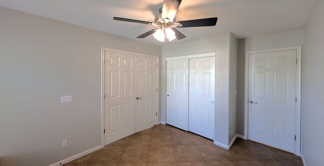 Building Photo - 3 Bedroom Home in the Silverhawk Community Near N Cooper Rd and W Guadalupe Rd!