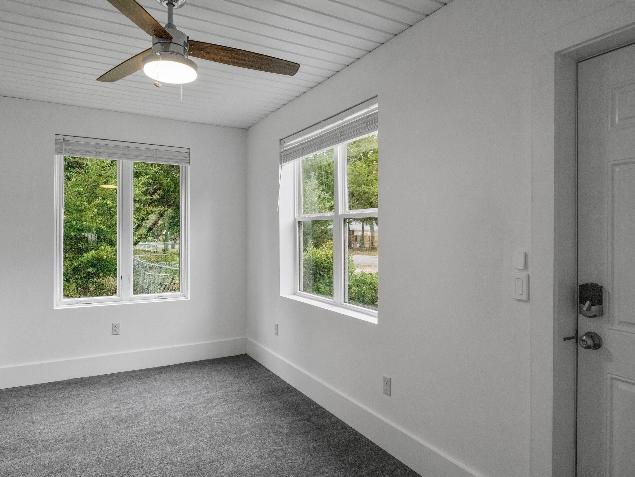 Building Photo - 1572 Cedar St