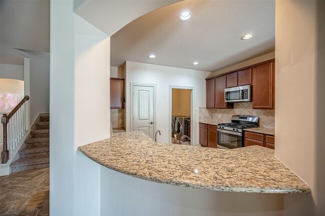 Building Photo - 2211 Argos Dr