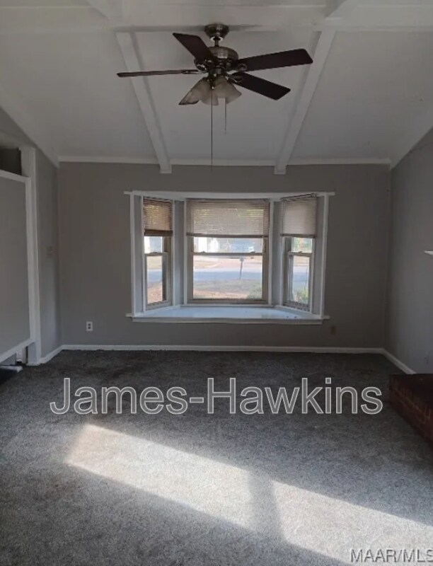 Building Photo - 713 Amity Ln