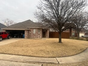 Building Photo - 132 Walnut Ln