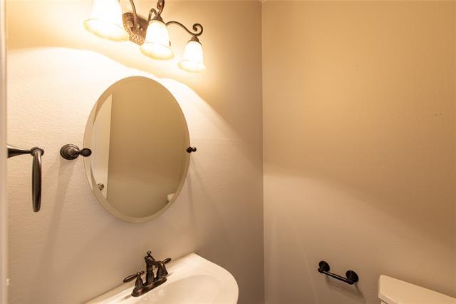 Building Photo - 609 Regency Dr