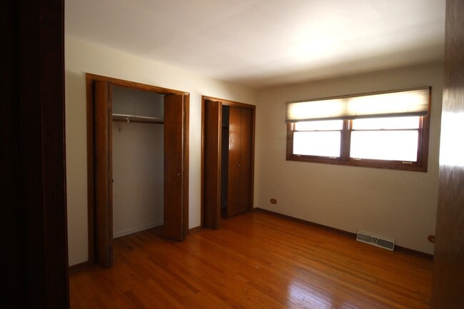 Building Photo - 651 N Kenilworth Ave