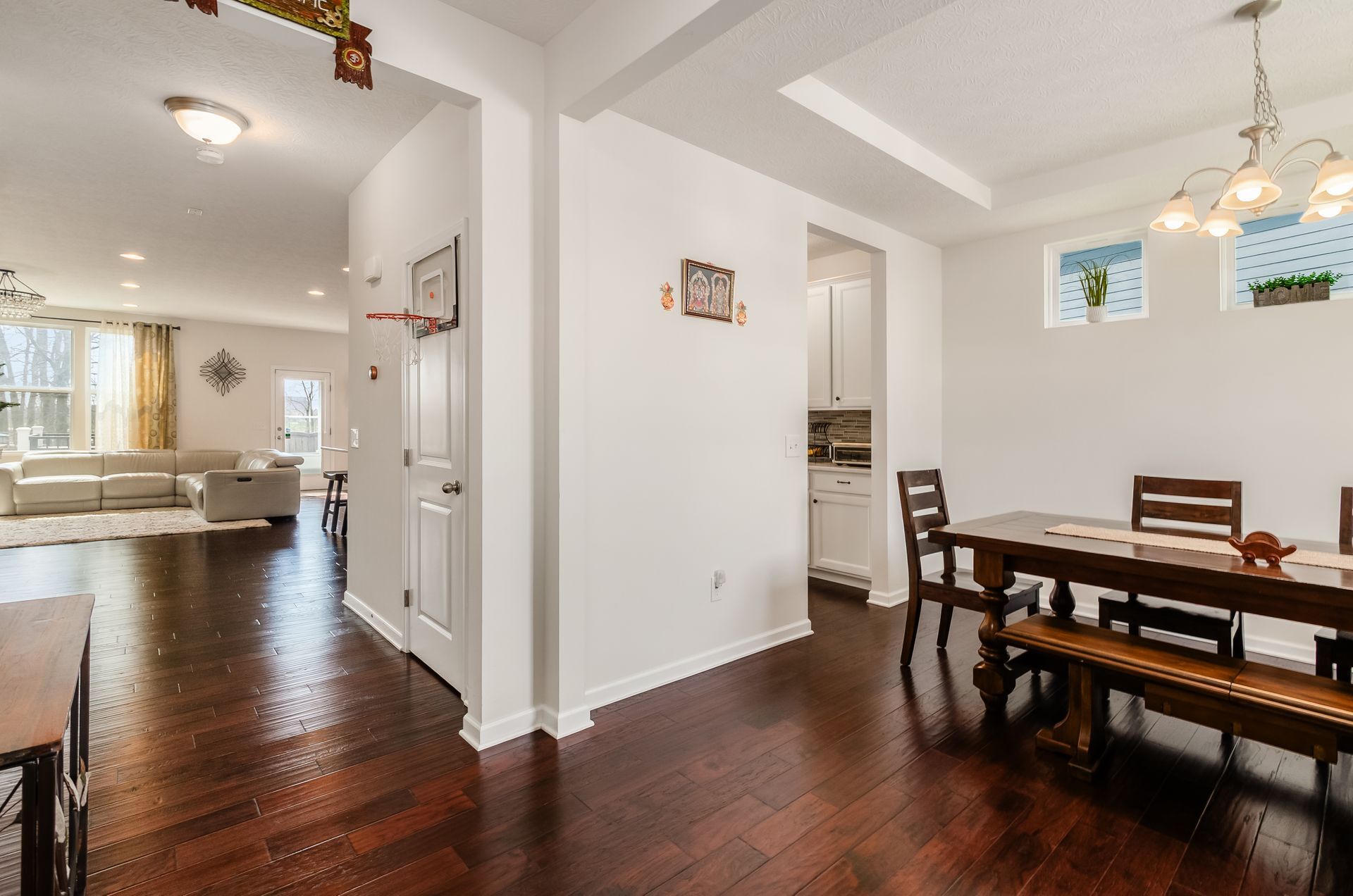 Building Photo - 6692 Rocky Ridge Dr