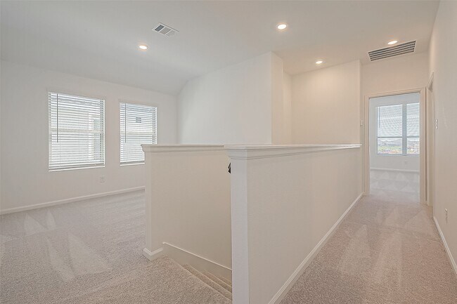 Building Photo - 5554 Amber Brook Ln