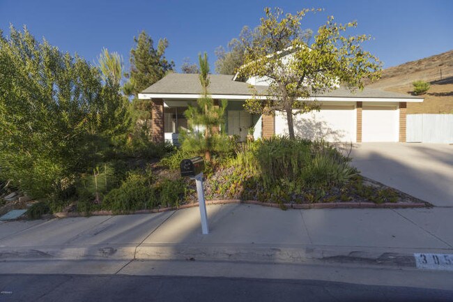 Building Photo - 3050 Wildwood Ave