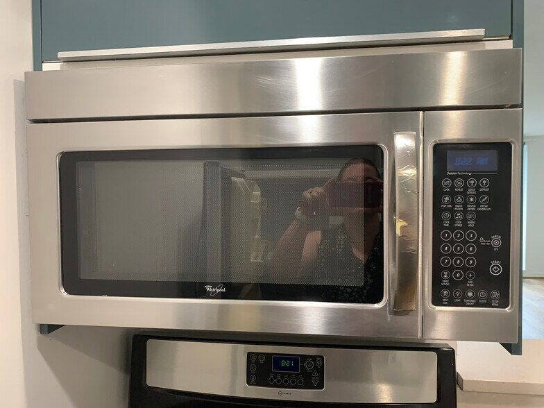 Building Photo - 4 Canal Park