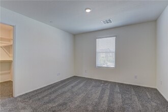 Building Photo - 6960 Stafford Hl St