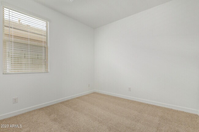 Building Photo - 17065 W Alice Ave