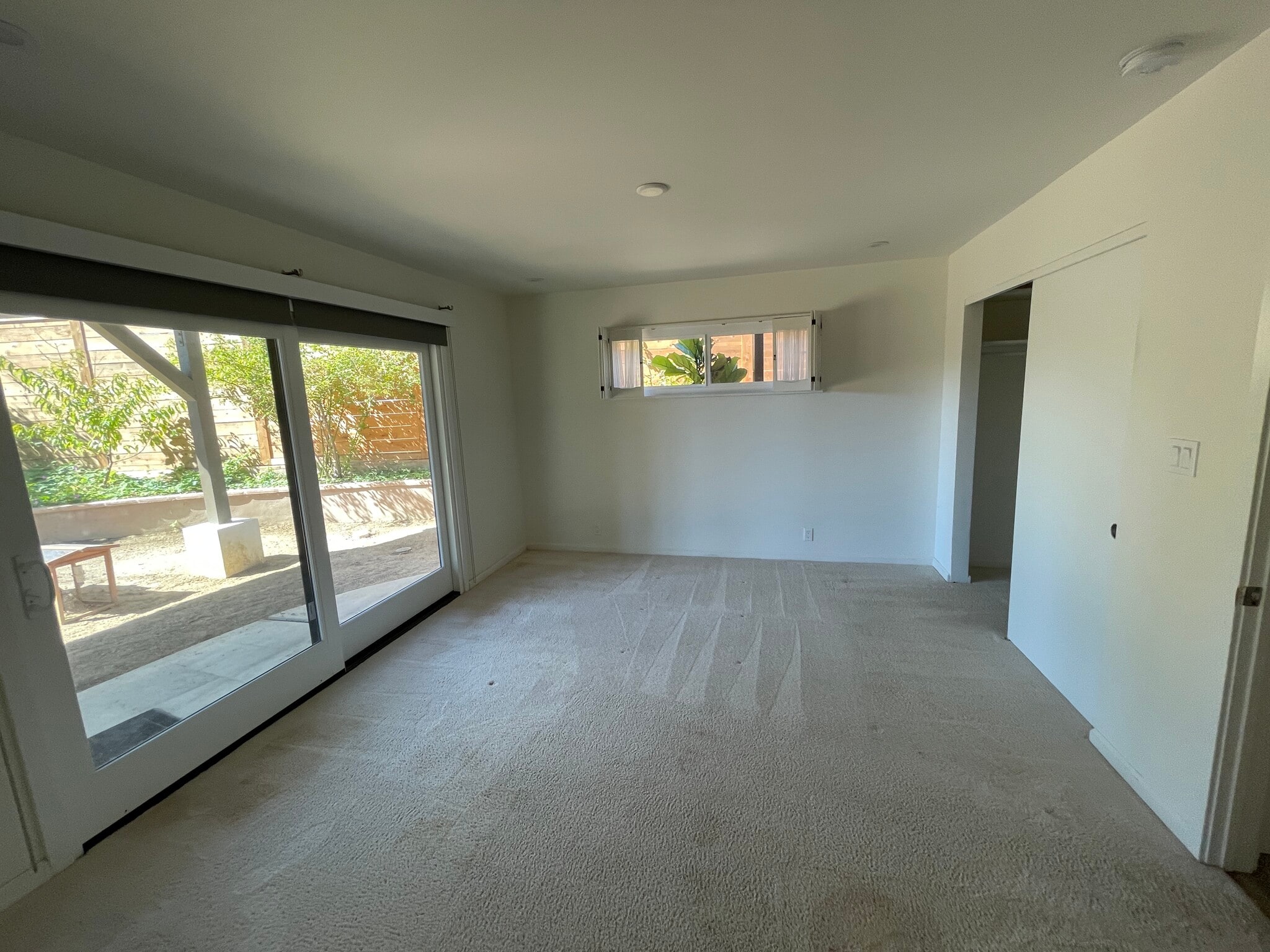 Building Photo - 1046 Sidonia St
