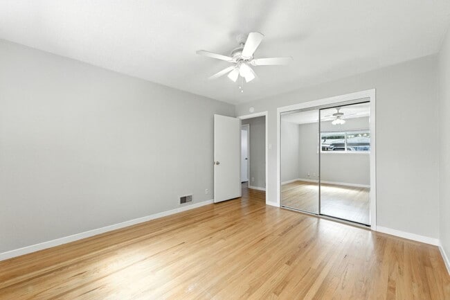 Building Photo - 1123 Hudson St