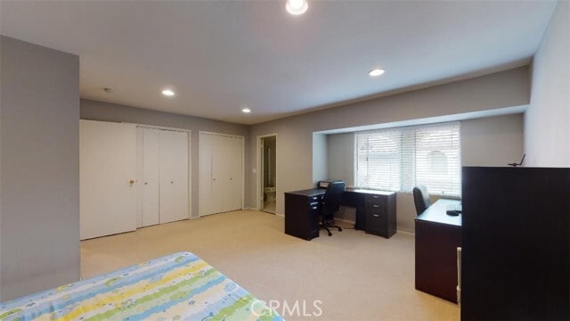 Building Photo - 504 W Huntington Dr