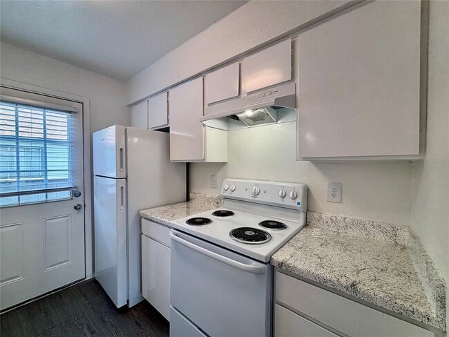 Building Photo - 6500 W 43rd St