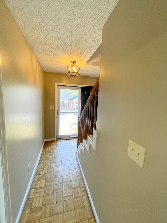 Building Photo - 6930 Steeplechase Dr NW
