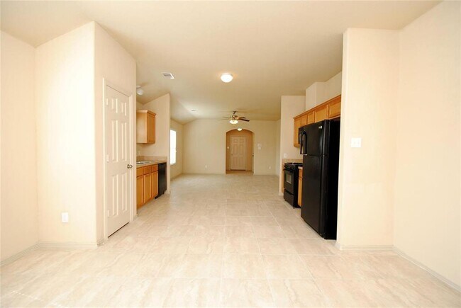 Building Photo - 2703 Alvar Dr