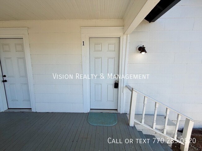 Building Photo - 3284 Stillwood Dr