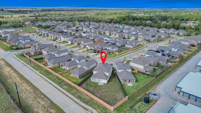 Building Photo - 32903 Silver Mdw Wy