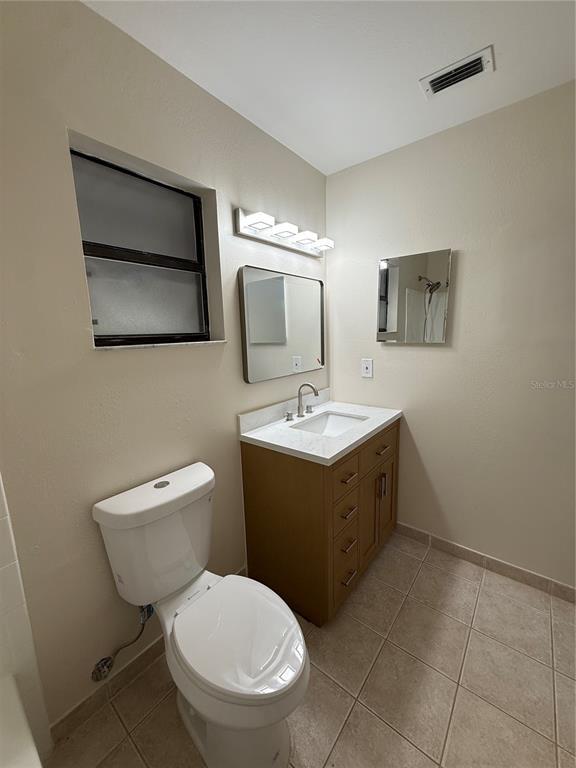 Building Photo - 5454 Bracken Ct