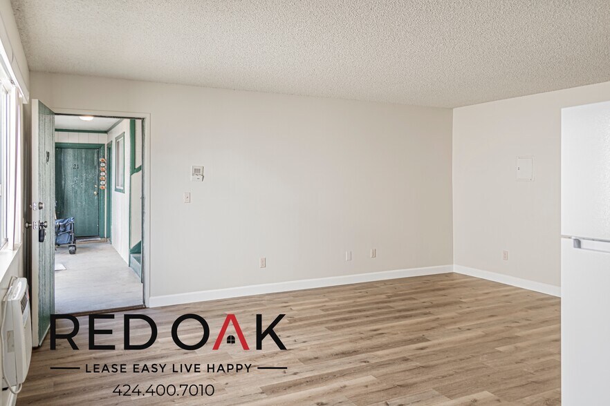 Building Photo - 12767 San Fernando Rd