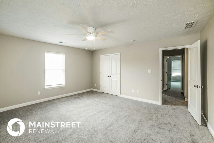 Building Photo - 9137 River Trail Dr