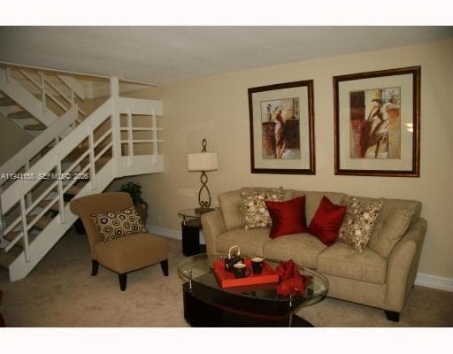 Building Photo - 603 SW 1st Ct