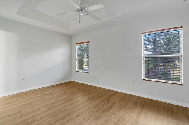 Building Photo - 5404 Paradise Cay Cir