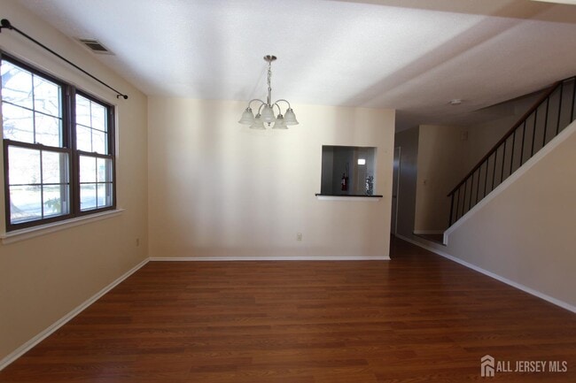 Building Photo - 138 Leah Ct