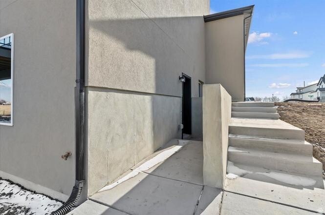 Building Photo - 1538 E Livi Ln