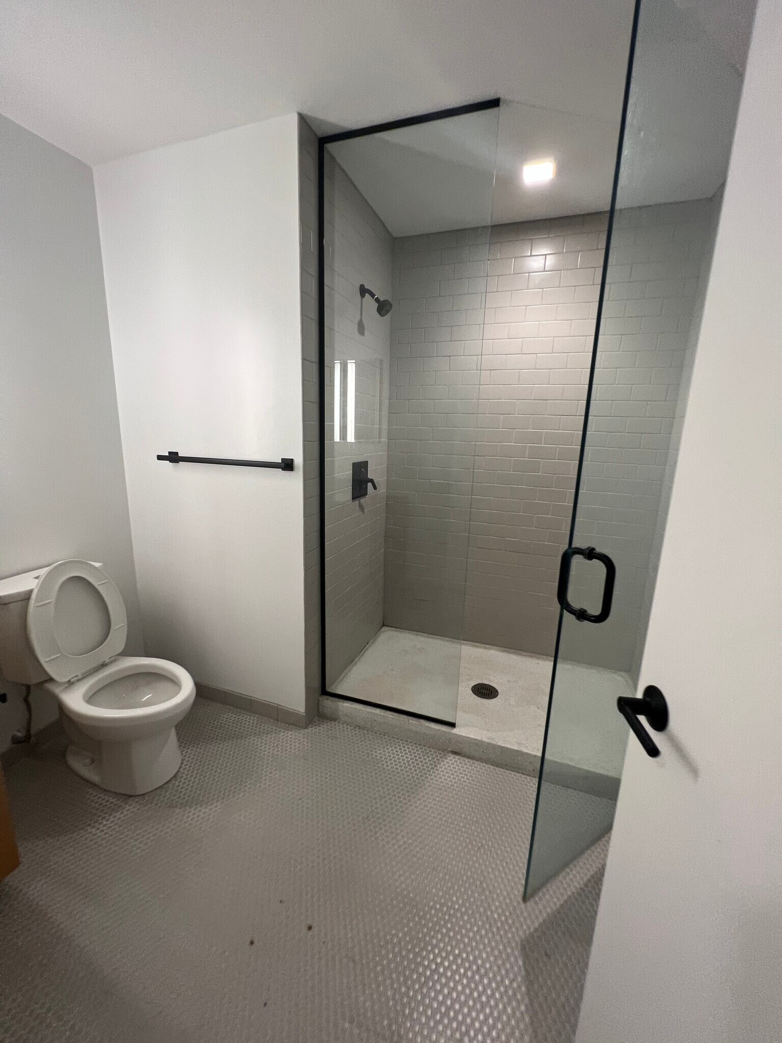 Building Photo - 83 Gardner St