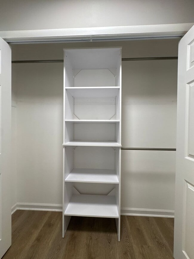 Building Photo - Quail Valley-6A