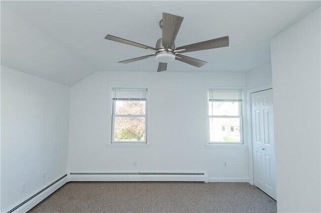 Building Photo - 27 Fenner Ave