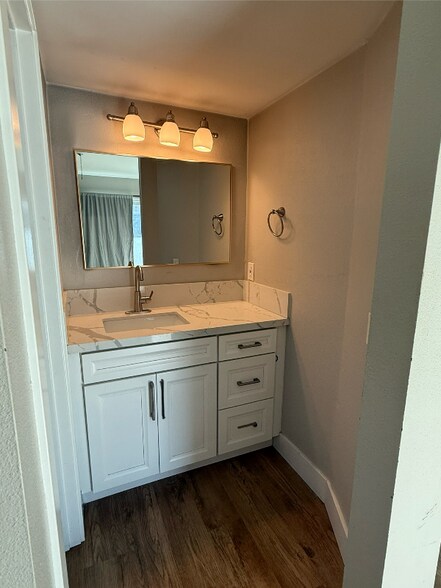 Building Photo - 1218 Gatling Ct