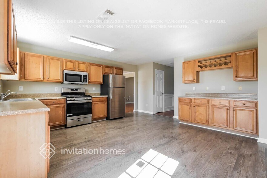 Building Photo - 1874 Tulip Petal Rd