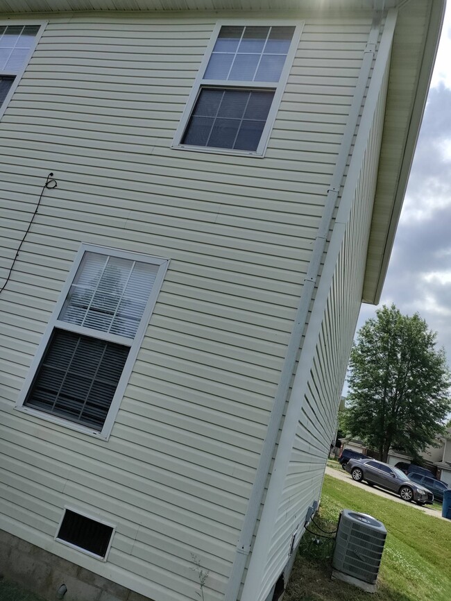 Building Photo - 134 Karen Ct