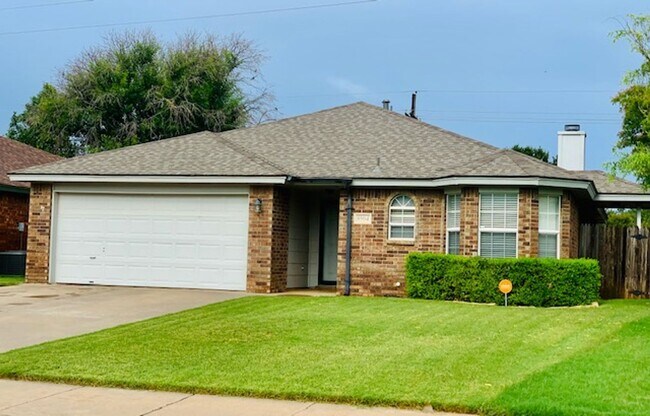 Building Photo - Fantastic 4 Bedroom 2 Bathroom house in So...