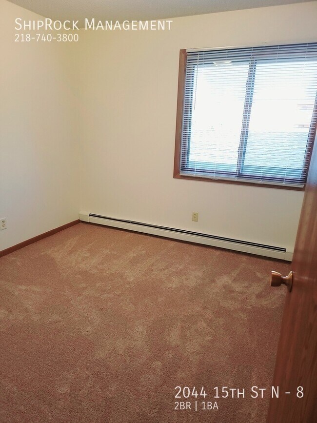 Building Photo - 2044 15th St N