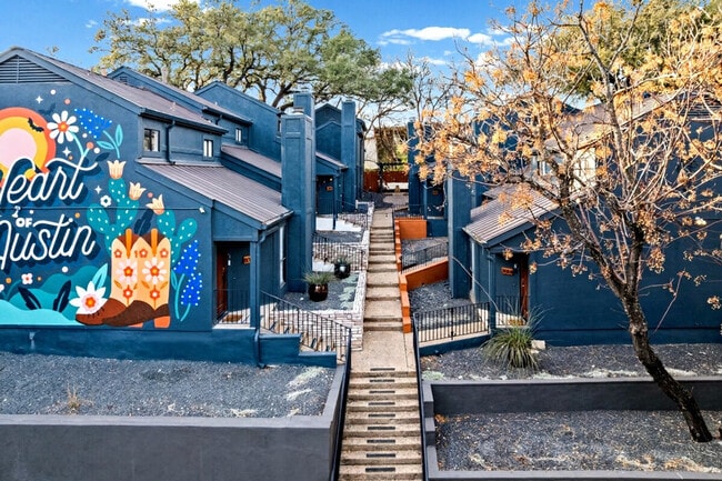 Building Photo - 800 S 1st St