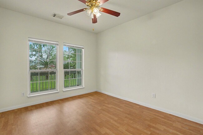 Building Photo - 321 E Wilkins St