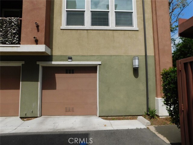 Building Photo - 12836 Palm St
