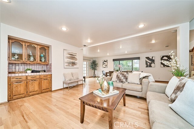 Building Photo - 503 Longden Dr