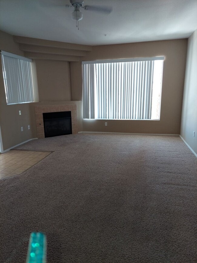 Building Photo - Condo in  Gated Community!!!!