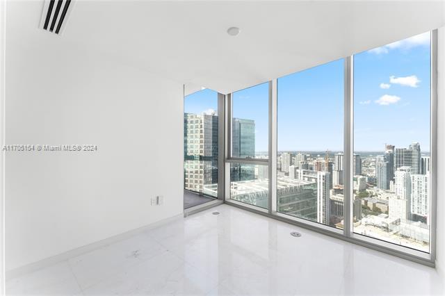 Building Photo - 300 Biscayne Boulevard Way