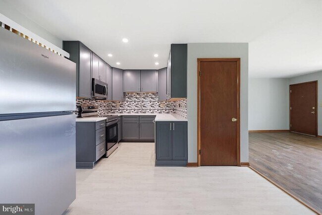 Building Photo - 4015 Jefferson Pike