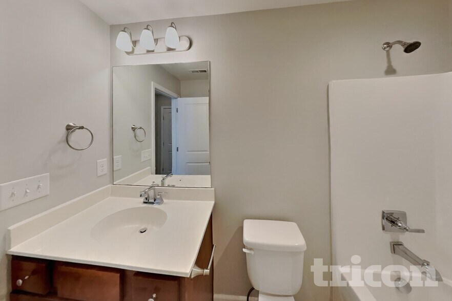 Building Photo - 309 Woodfern Ct