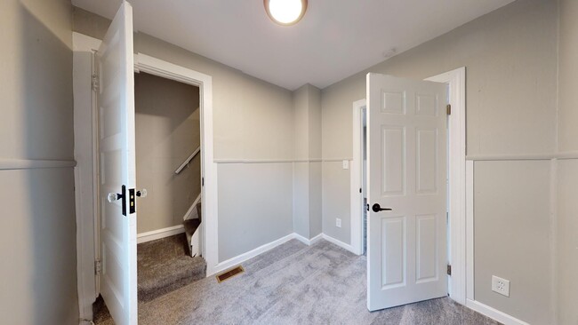 Building Photo - 1st Month Free! Renovated 3 bedroom home n...