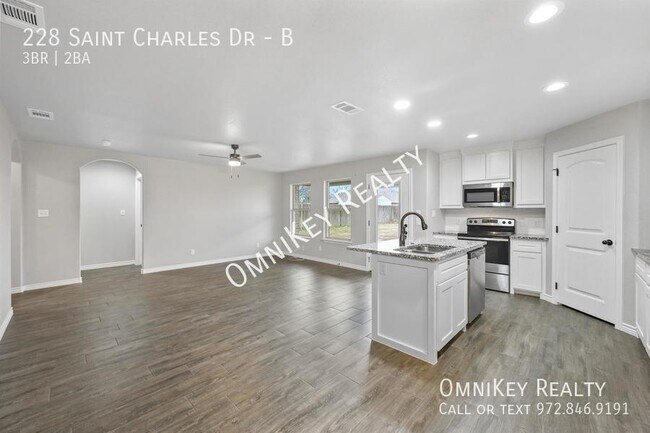 Building Photo - 228 St Charles Dr