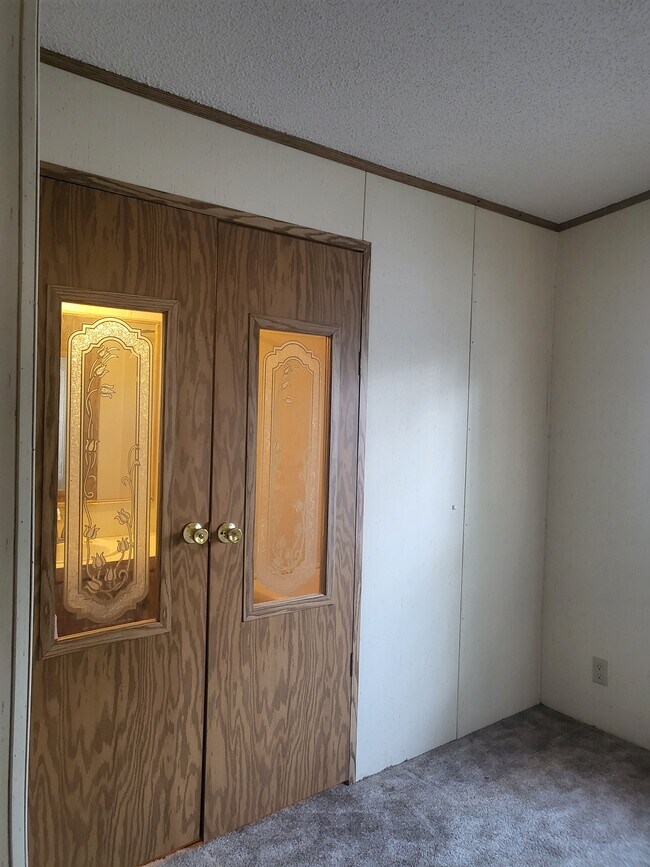 Building Photo - 8300 SW 3rd Ct