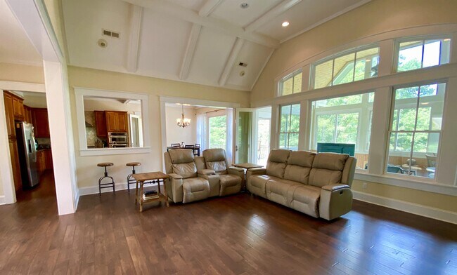 Building Photo - 65 Orvis Stone Cir